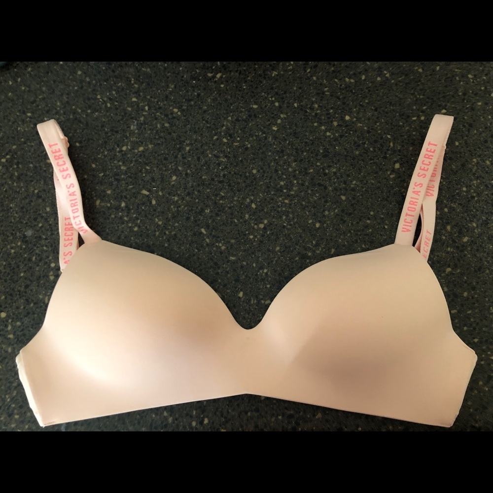 VS wireless Tshirt bra 34D